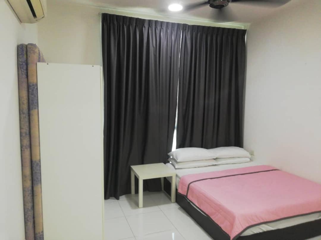 Vista Alam Studio Units - Pool, Food Court Shah Alam Oda fotoğraf